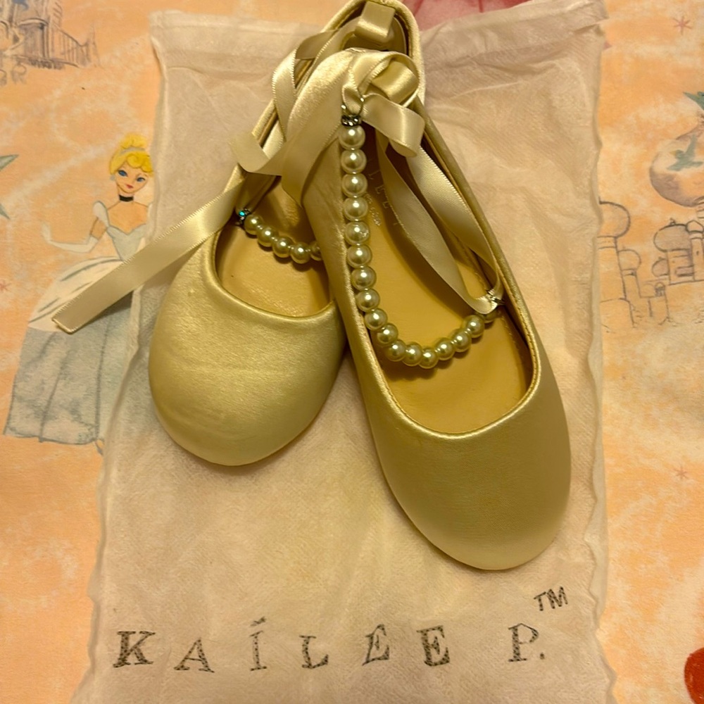 Size 10 Kailee P satin shoes